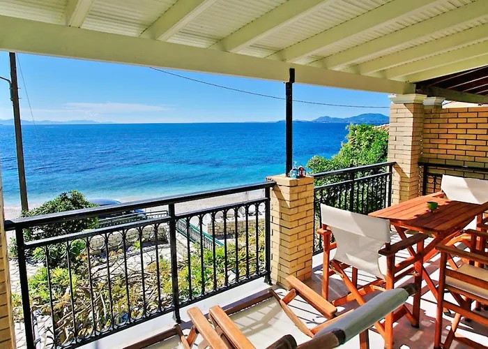 Kaminaki Beachfront Apartments