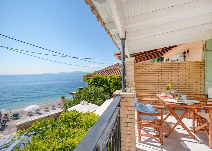 Kaminaki Beachfront Apartments