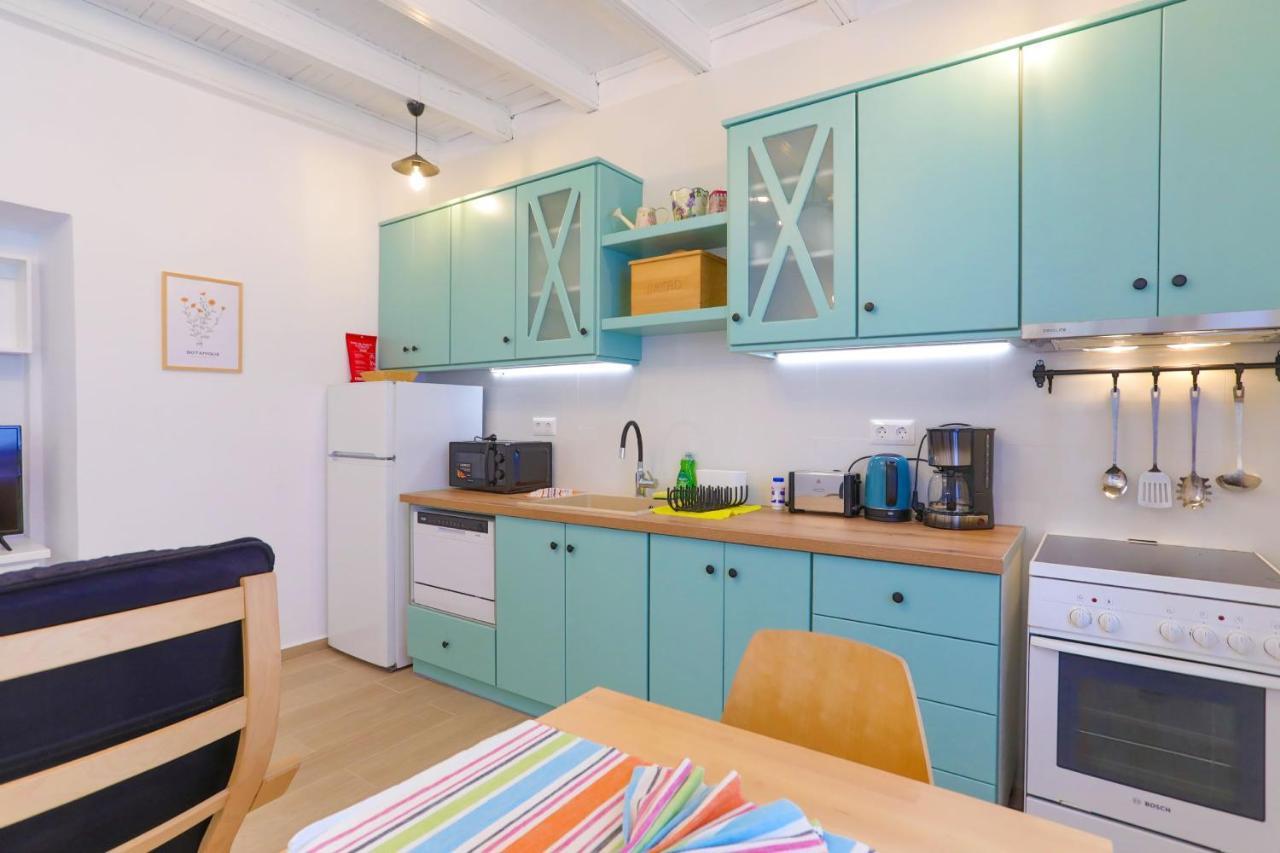Apartment Kaminaki Beachfront Nisaki (Corfu)