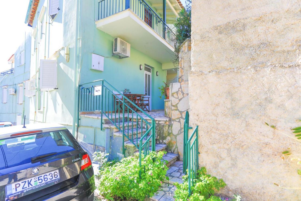 Kaminaki Beachfront * Nisaki (Corfu)