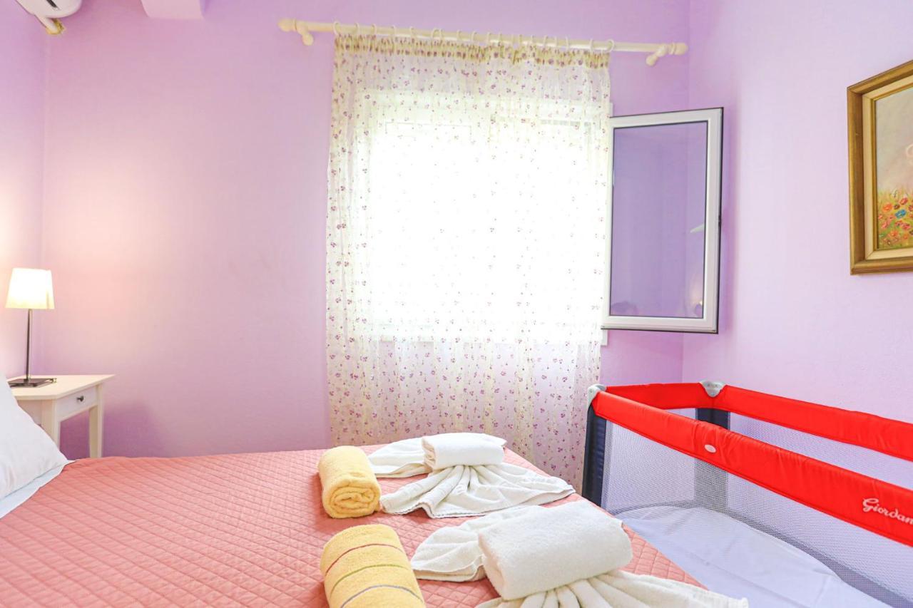 Kaminaki Beachfront Apartment Nisaki (Corfu)