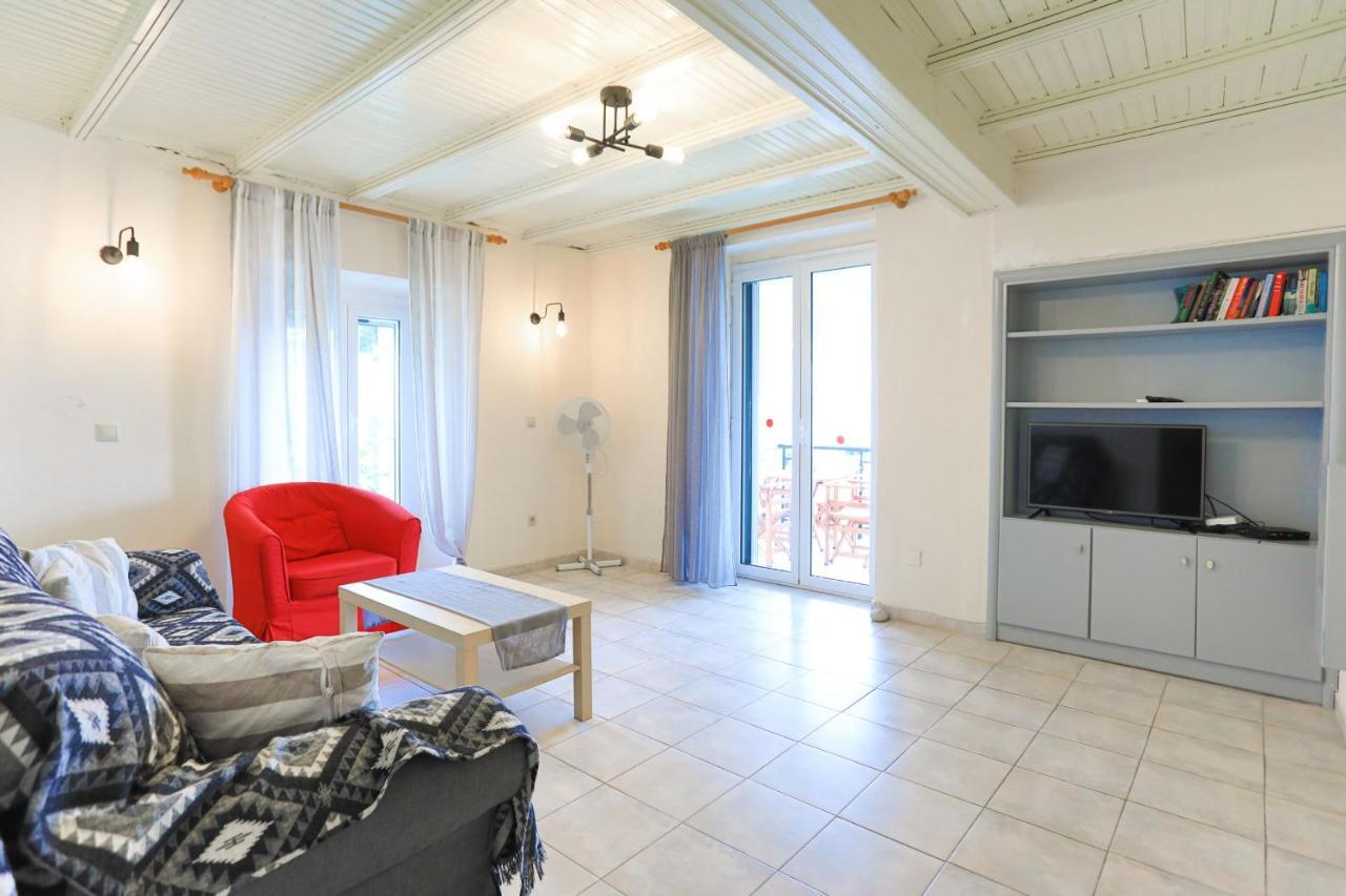 Kaminaki Beachfront * Nisaki (Corfu)