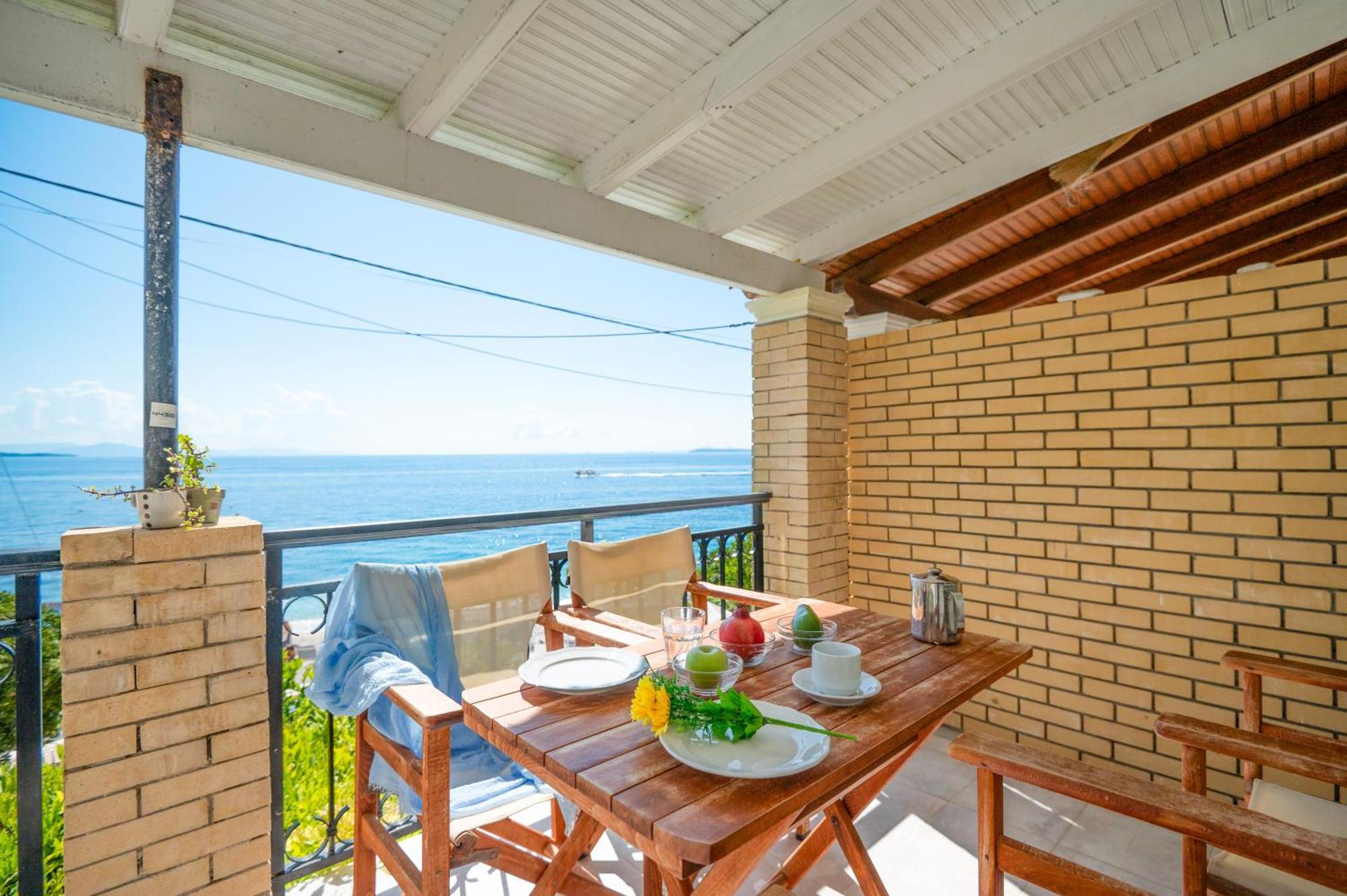 Kaminaki Beachfront *